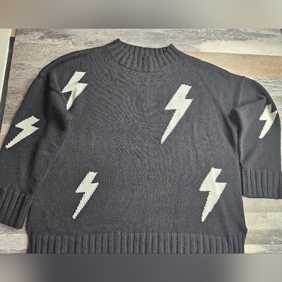 Cable Stitch Black Sweater Lightning Bolts Medium "David Rose" style - Picture 1 of 12